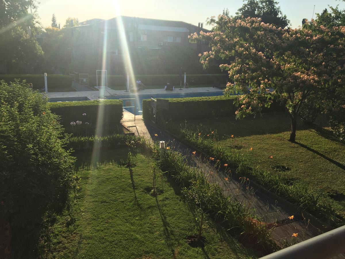 Apartamento En Country Pilar Piscina Parrilla Propia Hasta 4 Personas Екстер'єр фото