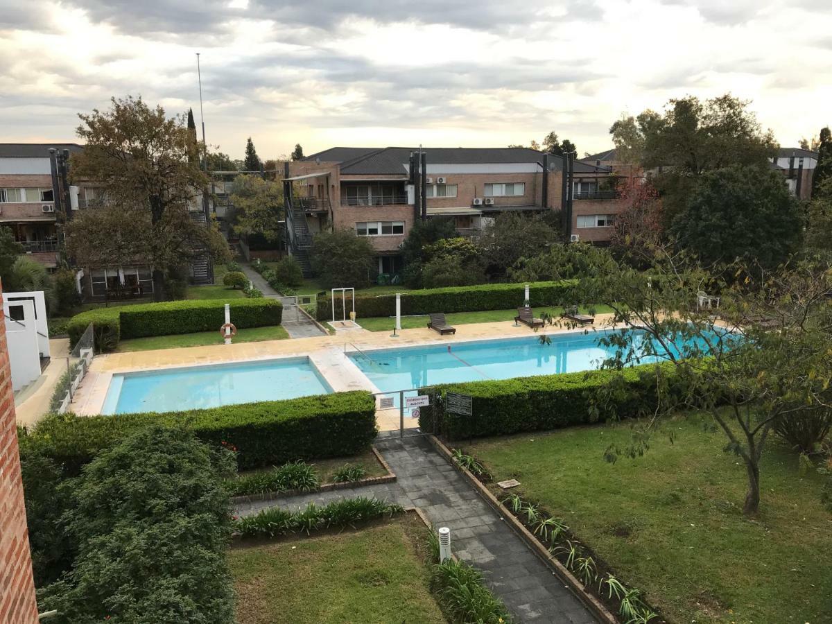 Apartamento En Country Pilar Piscina Parrilla Propia Hasta 4 Personas Екстер'єр фото